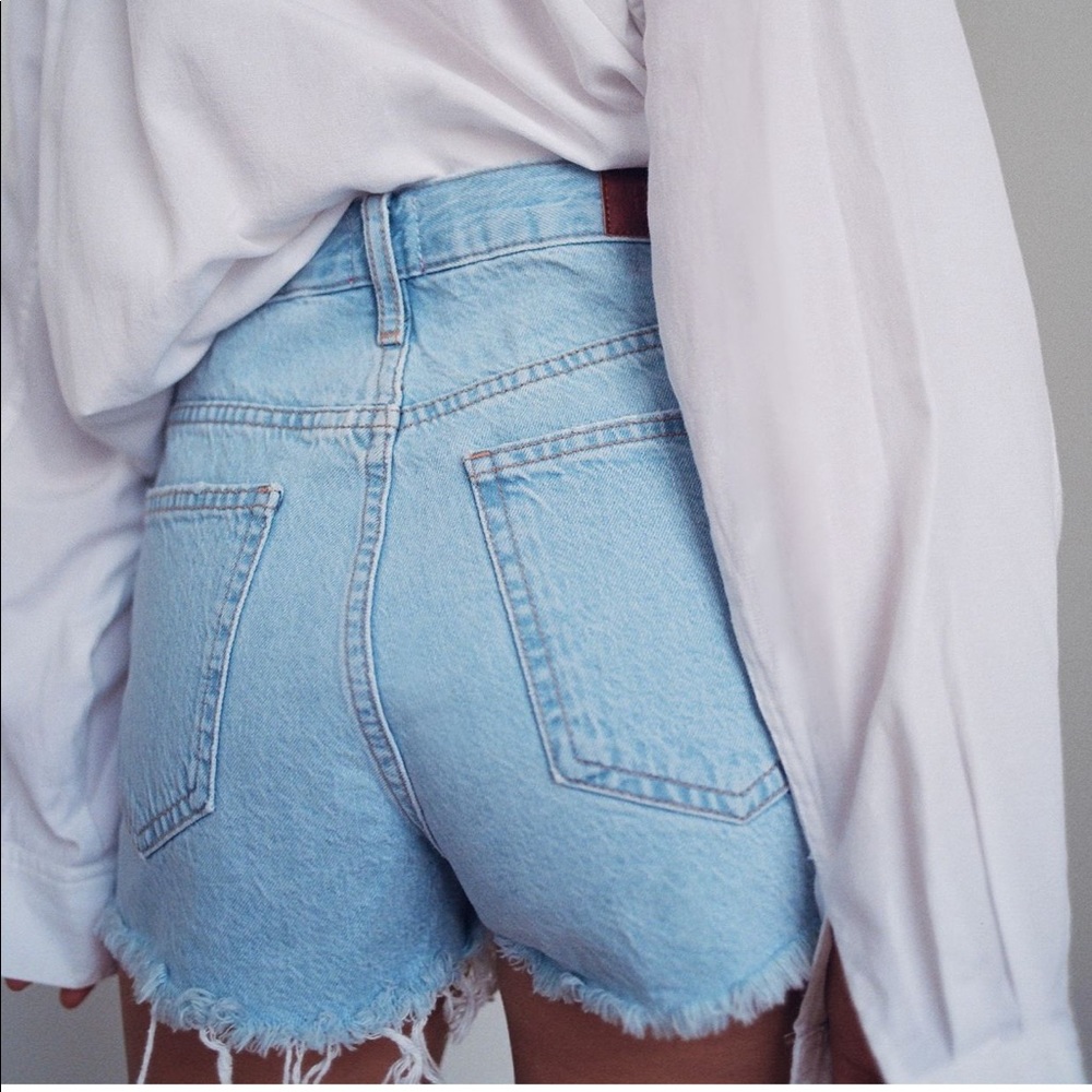 BDG Girlfriend high-waisted denim shorts - light blue